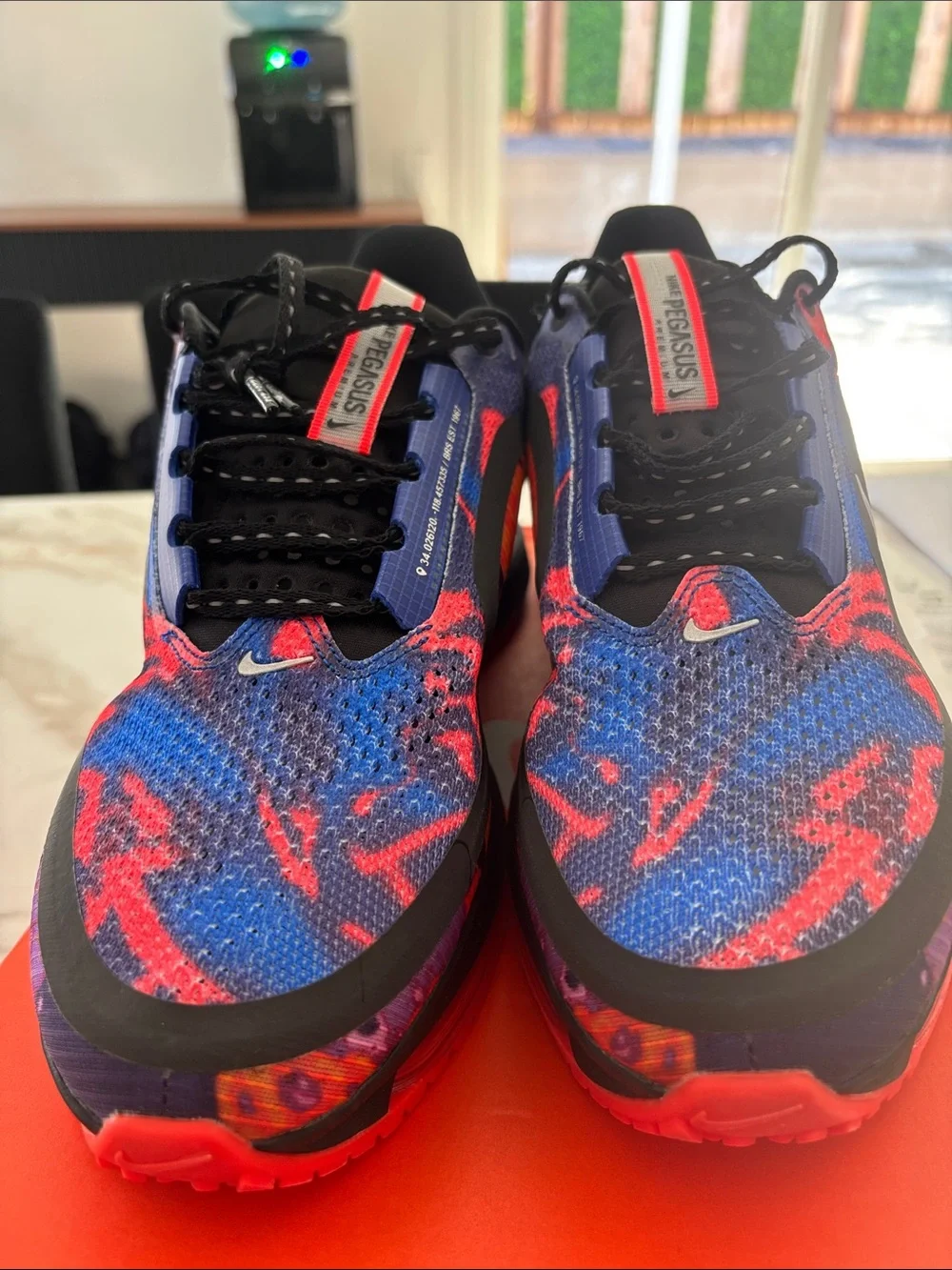 Nike Men's Multicolor Blue Red Graphic Running Sneakers